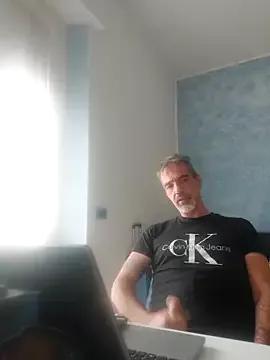 Marcolino183 from StripChat is Freechat
