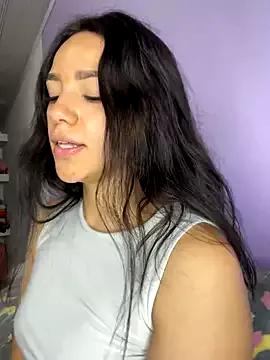 Marianahb-e from StripChat is Freechat