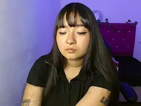 MarianaVarela from StripChat is Freechat