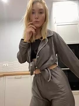 Girls free live sex cams: Check out the satisfaction of typing and cam2cam with our sensual livestreamers, who will teach you all about temptation and desires with their smoking hot physiques.