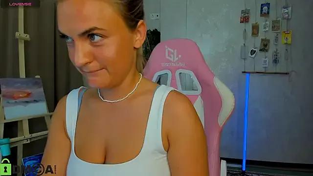 Marie_Ellie from StripChat is Freechat