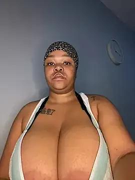 Marinda_Swangs from StripChat is Freechat