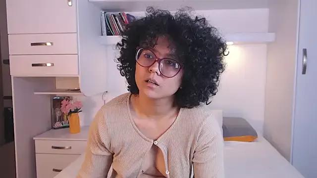 MartiRuis10 from StripChat is Freechat