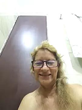 MaryeLunna from StripChat is Freechat