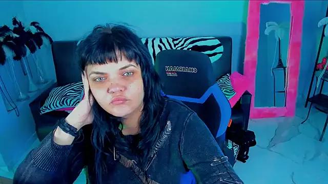 MaryHarrys from StripChat is Freechat