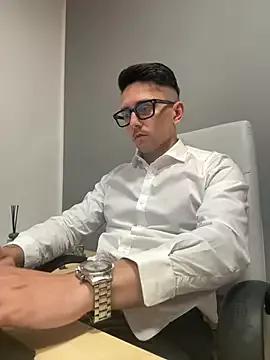 masterboss_ from StripChat is Freechat