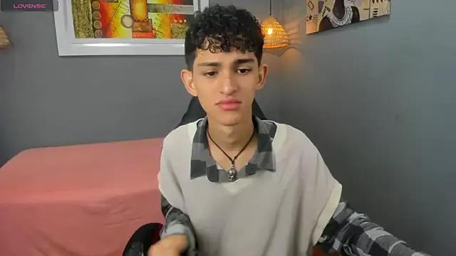 mathewred from StripChat is Freechat