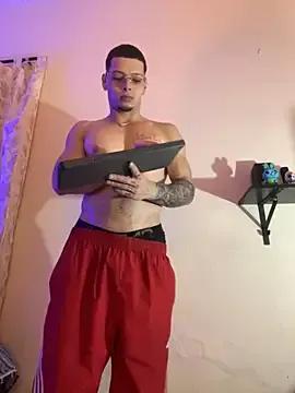 Matt_your_master_ from StripChat is Freechat