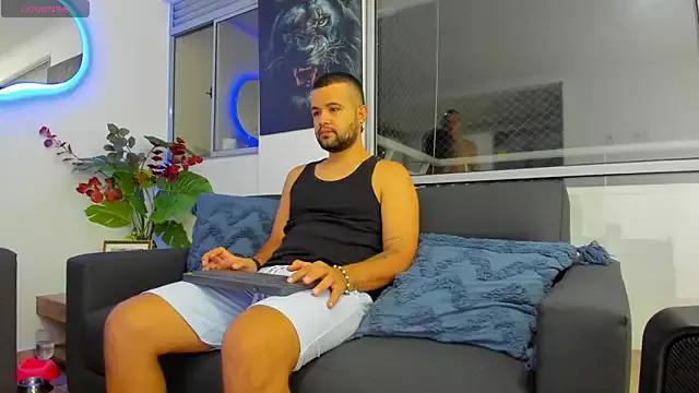 MattMeness from StripChat is Freechat