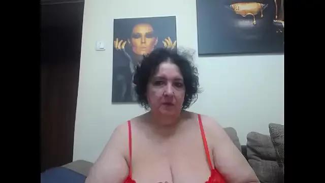maturekorine from StripChat is Freechat