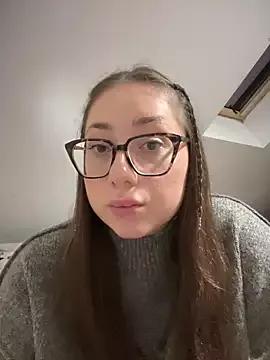 May_Alisa from StripChat is Freechat