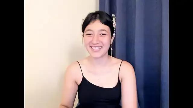 Mayachka333 from StripChat is Freechat