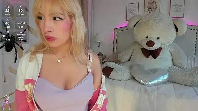 Mayajhons from StripChat is Freechat