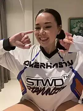mayakitsune69 from StripChat is Freechat