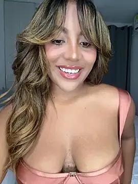 MegannHills from StripChat is Freechat