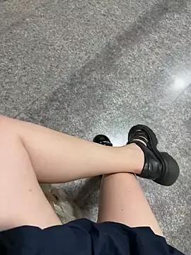 Girls free live sex cams: Check out the satisfaction of typing and cam2cam with our sensual livestreamers, who will teach you all about temptation and desires with their smoking hot physiques.