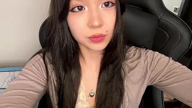 Girls free live sex cams: Check out the satisfaction of typing and cam2cam with our sensual livestreamers, who will teach you all about temptation and desires with their smoking hot physiques.