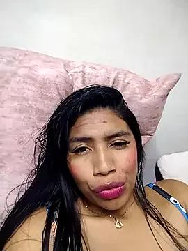 MelanyAndRizosss from StripChat is Freechat