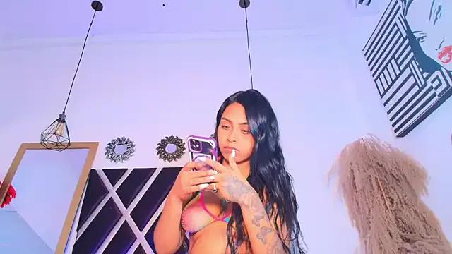 Melanyy_Miller from StripChat is Freechat