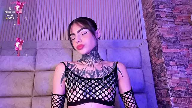 Melissa_golden from StripChat is Freechat