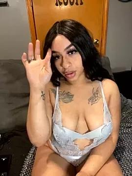 mellowyelloo from StripChat