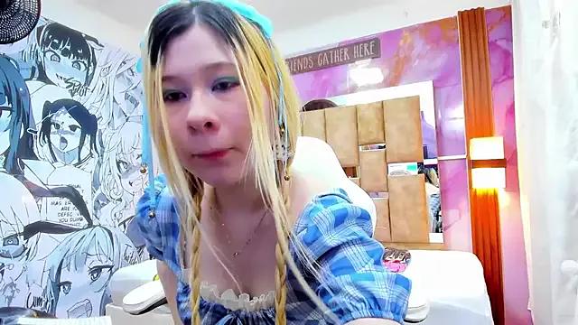 Melody_Lolii from StripChat is Freechat