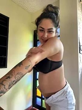 MennaLee from StripChat