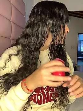 MennaLee from StripChat