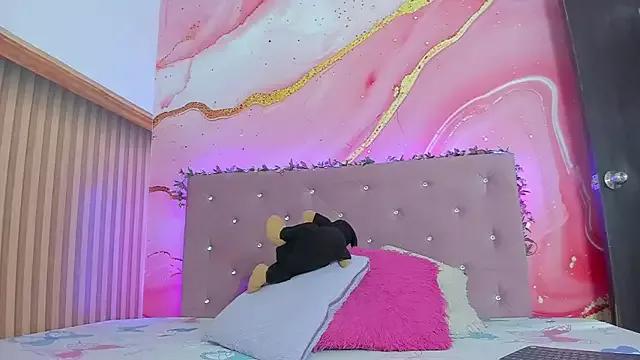 mia__blaze__ from StripChat is Freechat