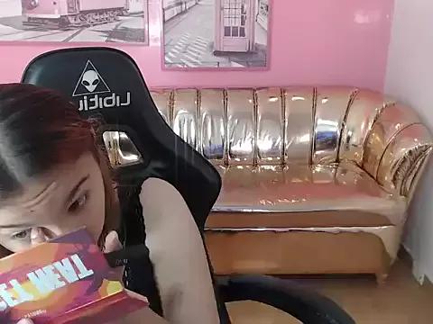 mia_foster_t from StripChat is Freechat