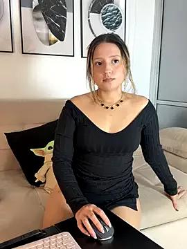 Girls free live sex cams: Check out the satisfaction of typing and cam2cam with our sensual livestreamers, who will teach you all about temptation and desires with their smoking hot physiques.