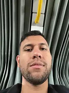 Michaell_Spinelly from StripChat is Freechat