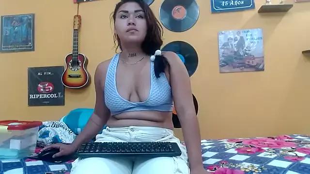 michelldragon21 from StripChat is Freechat