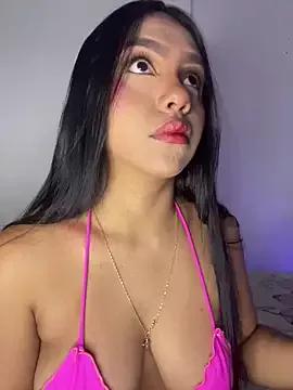 Michelle_johnson_ from StripChat is Freechat