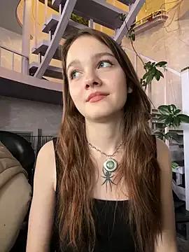 MichelleRoux from StripChat is Freechat