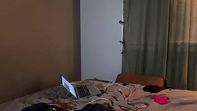Midnightempress from StripChat is Freechat