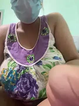 MidnightOasis from StripChat is Freechat