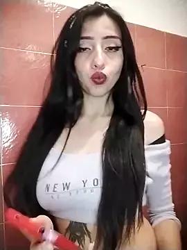 mihasophiaxx from StripChat is Freechat