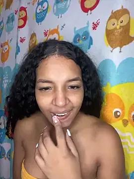 Mikaelaxx from StripChat is Freechat