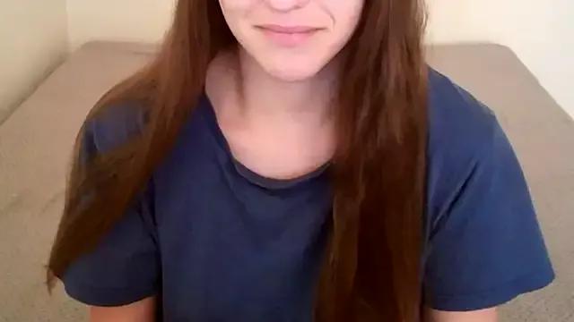 MikkiRay from StripChat is Freechat