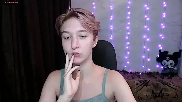 MilanaThorn from StripChat is Freechat
