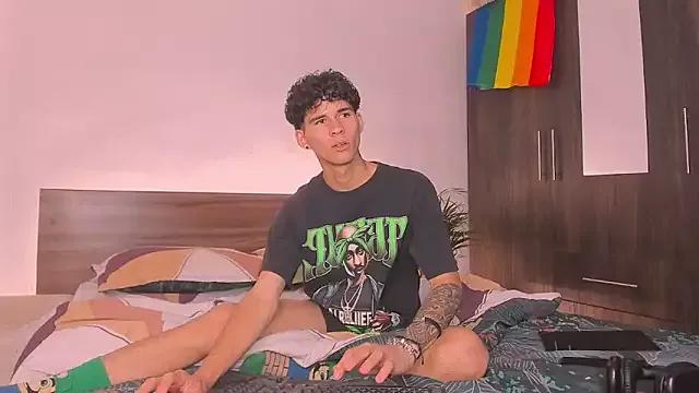 Milcon_Thomson from StripChat is Freechat
