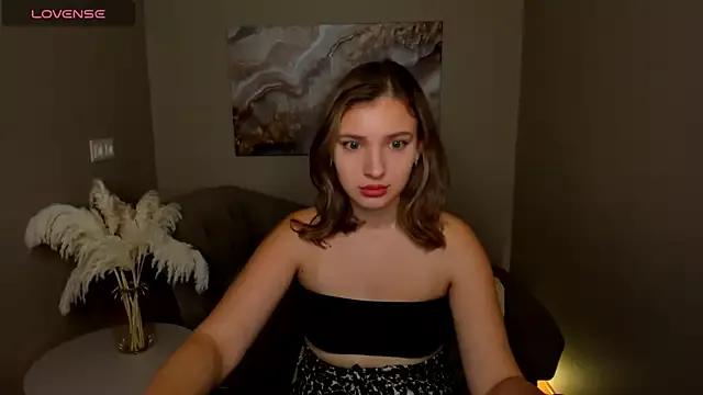 MilinaMorris from StripChat is Freechat