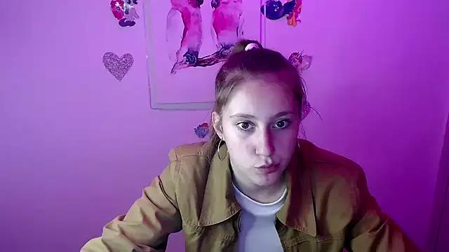 Milka_kamila from StripChat is Freechat