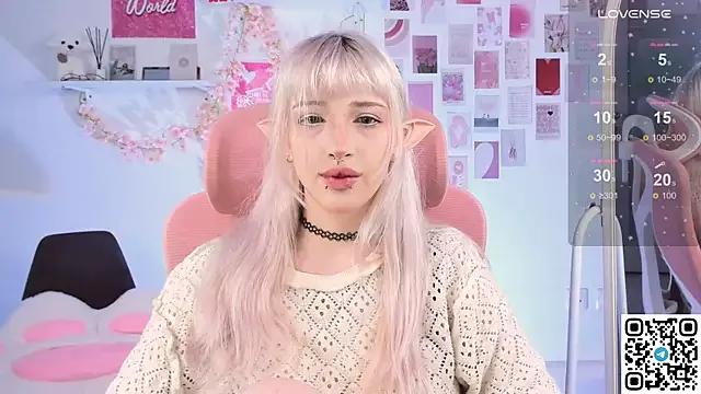 milkMorii from StripChat is Freechat