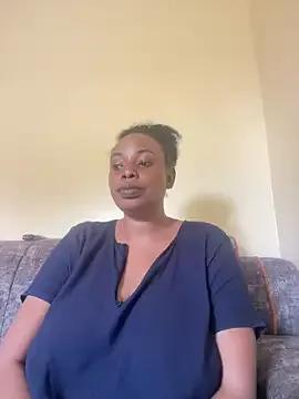 milky_mom from StripChat is Freechat