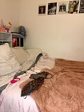 Girls free live sex cams: Check out the satisfaction of typing and cam2cam with our sensual livestreamers, who will teach you all about temptation and desires with their smoking hot physiques.