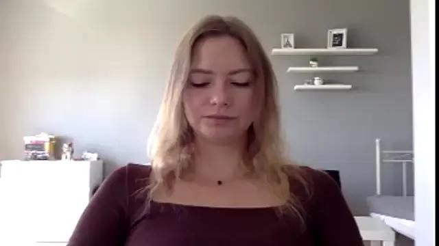 Photos of MillieShow from StripChat is Freechat