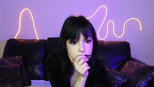 mimi_purrs from StripChat is Freechat