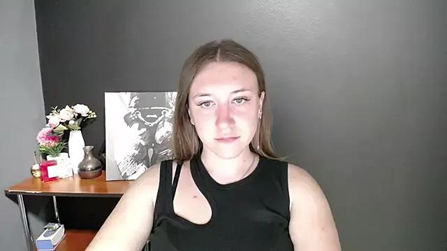 mini_bettie from StripChat is Freechat